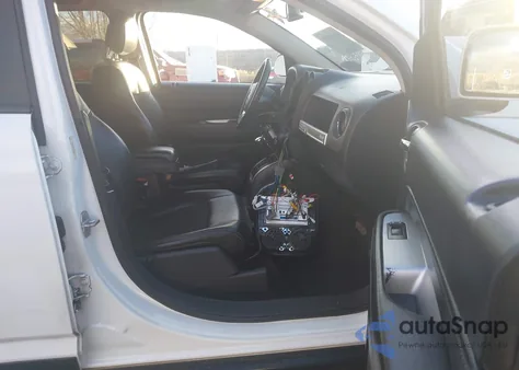 2017 Jeep Compass Latitude Fwd from USA, damaged, VIN 1C4NJCEB6HD162976